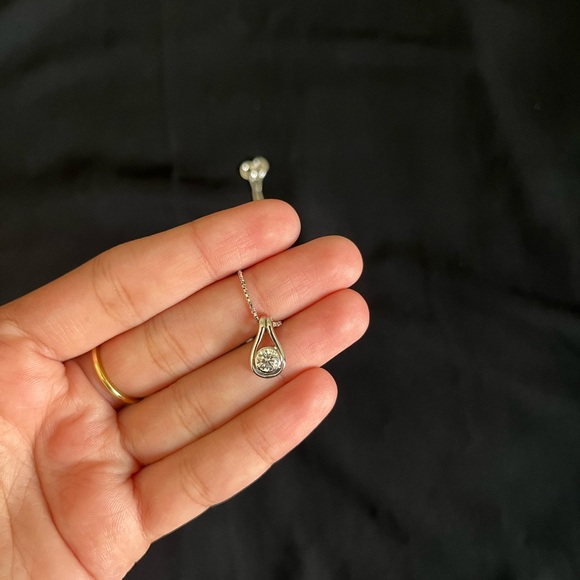 COPY - Silver pendant necklace with earrings - Picture 6 of 7